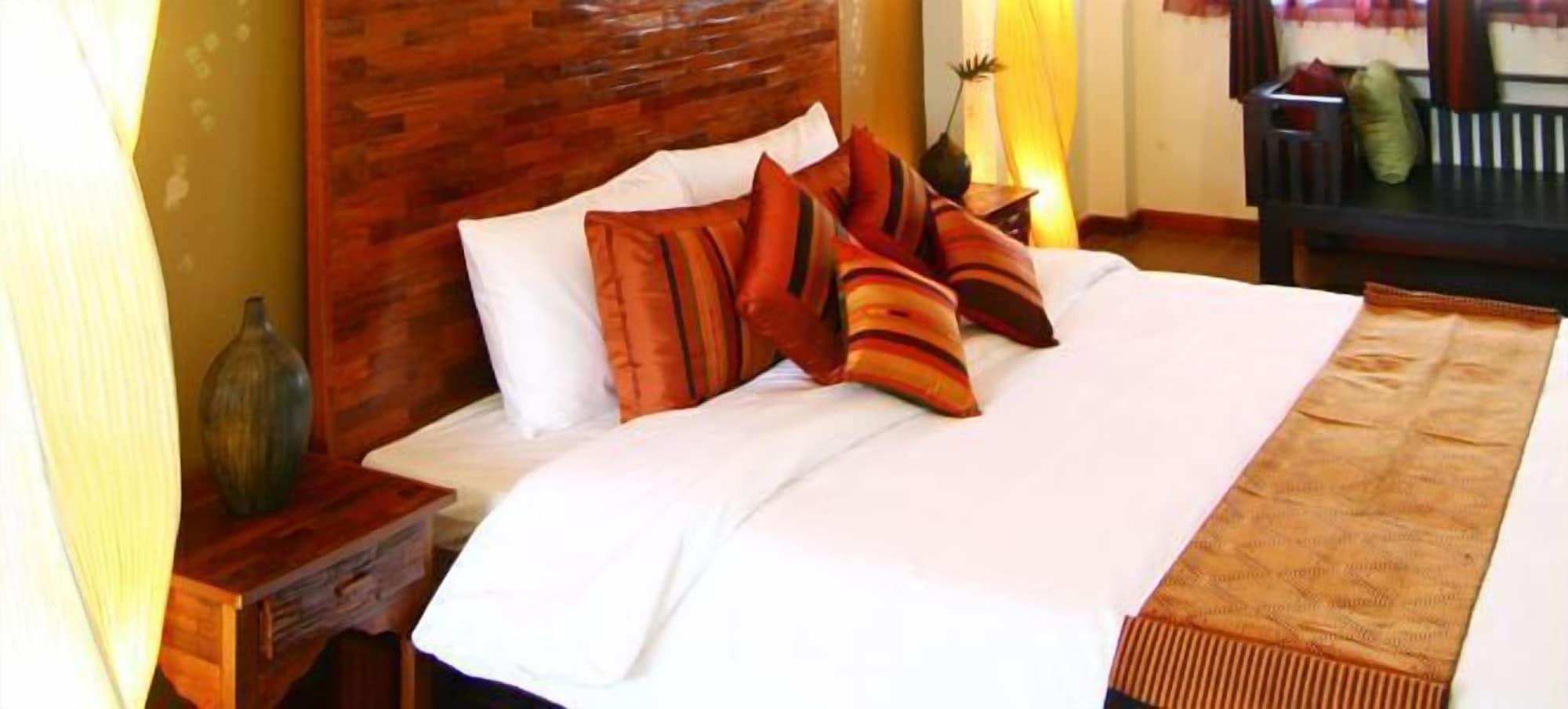 Отель Thapae Boutique House Чиангмай Экстерьер фото