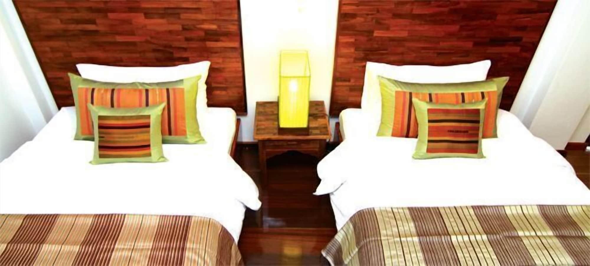 Отель Thapae Boutique House Чиангмай Экстерьер фото