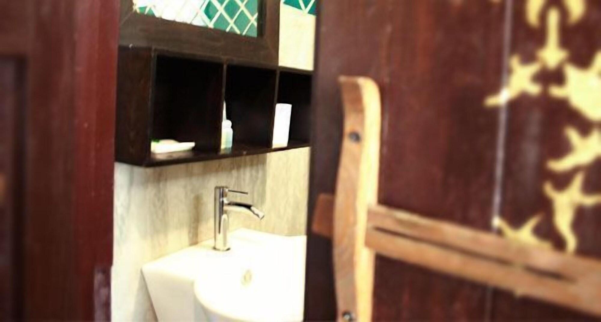 Отель Thapae Boutique House Чиангмай Экстерьер фото