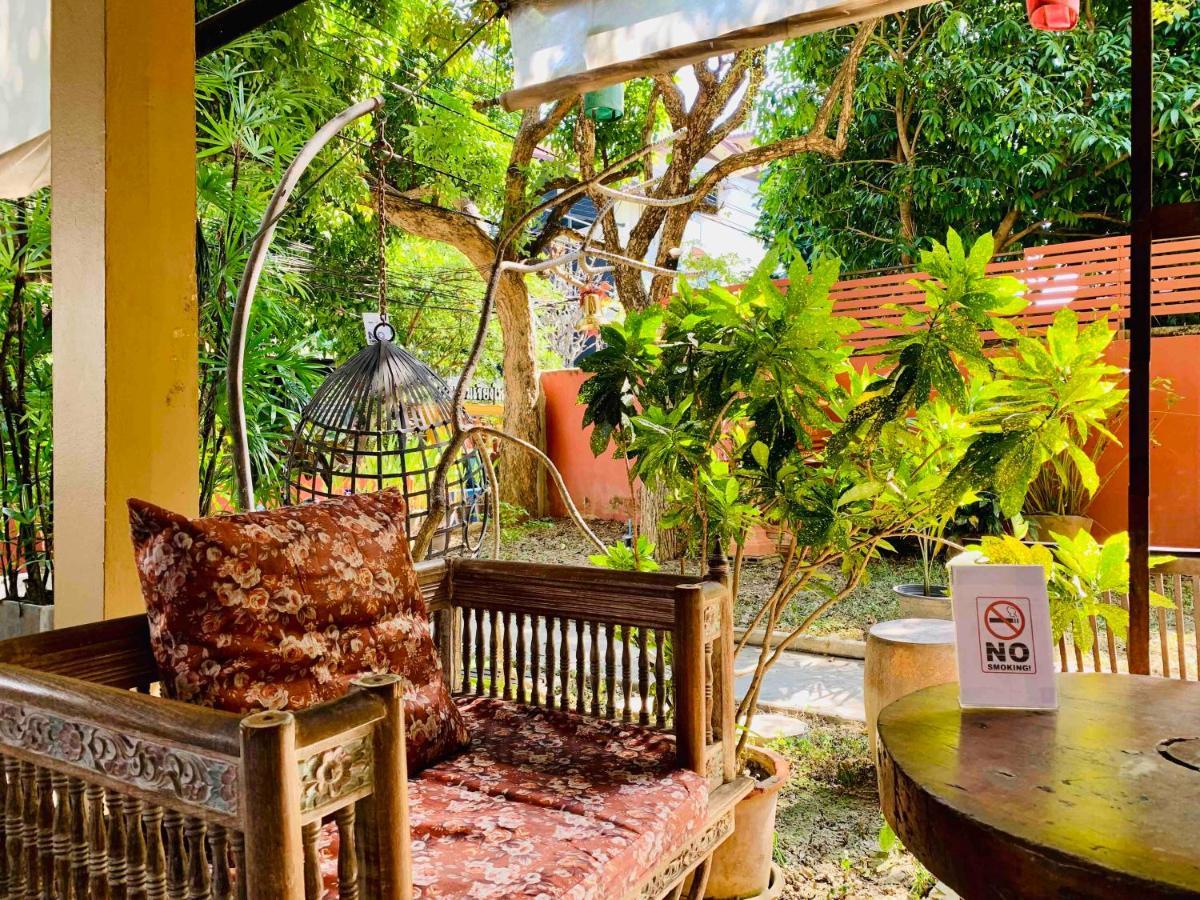 Отель Thapae Boutique House Чиангмай Экстерьер фото