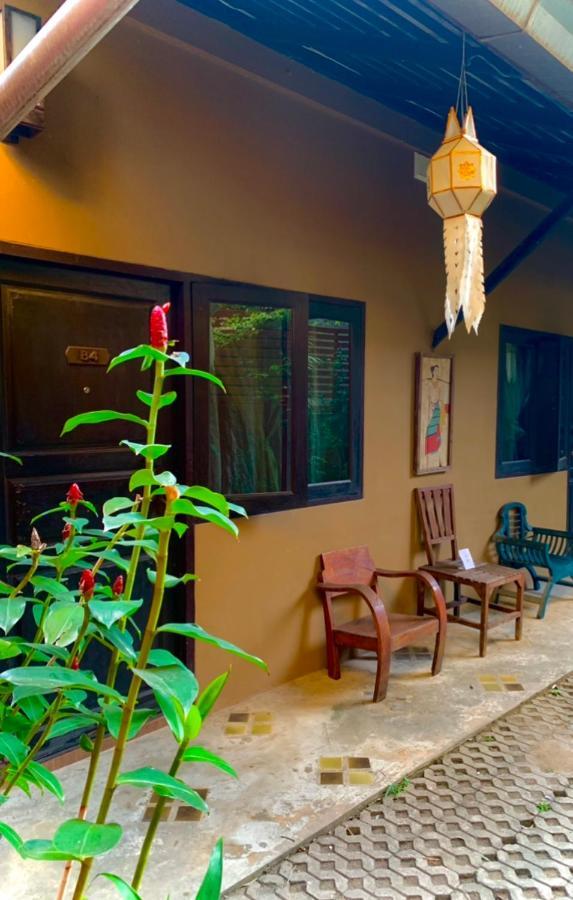 Отель Thapae Boutique House Чиангмай Экстерьер фото