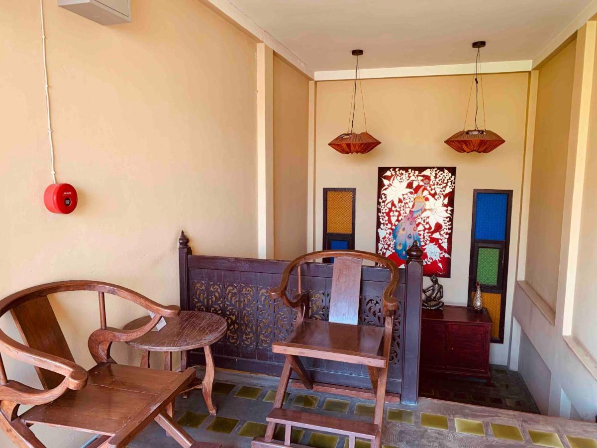 Отель Thapae Boutique House Чиангмай Экстерьер фото