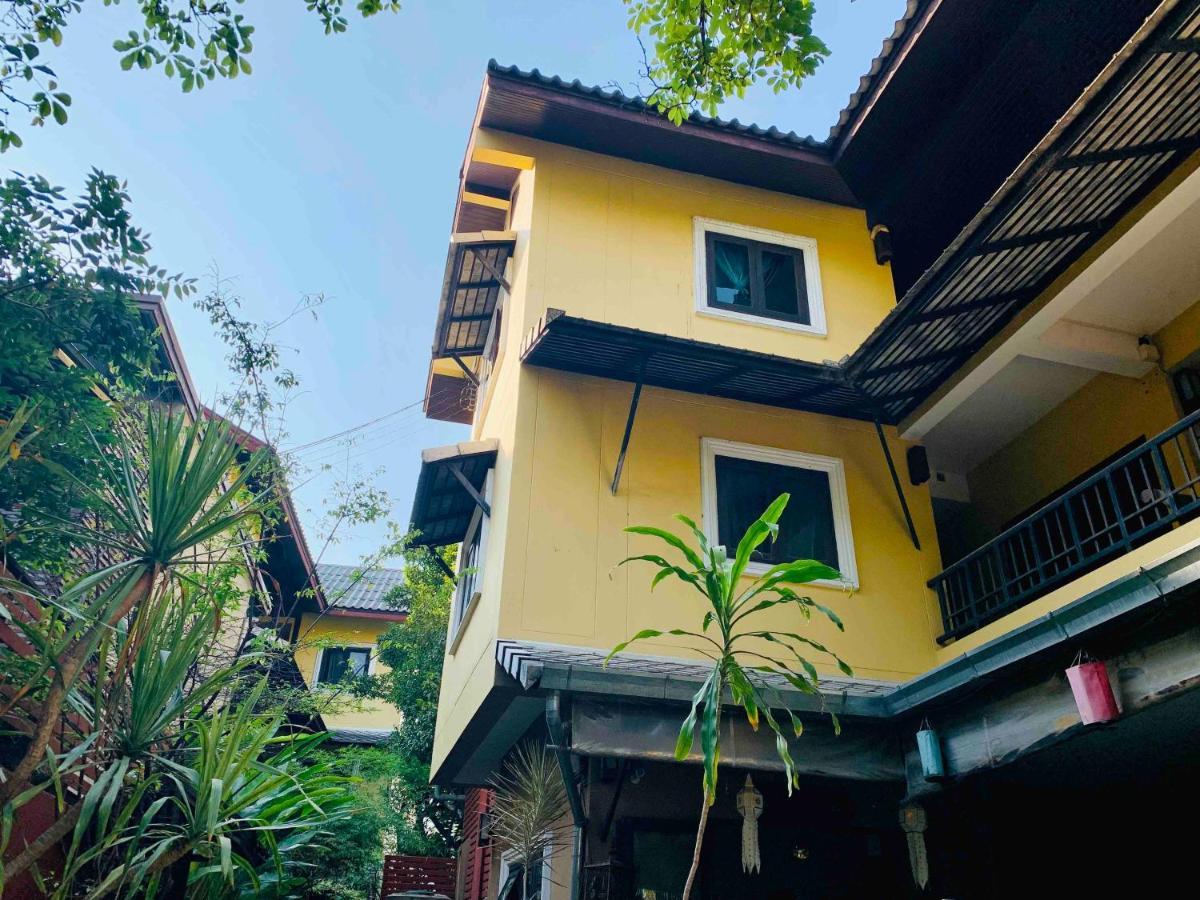 Отель Thapae Boutique House Чиангмай Экстерьер фото