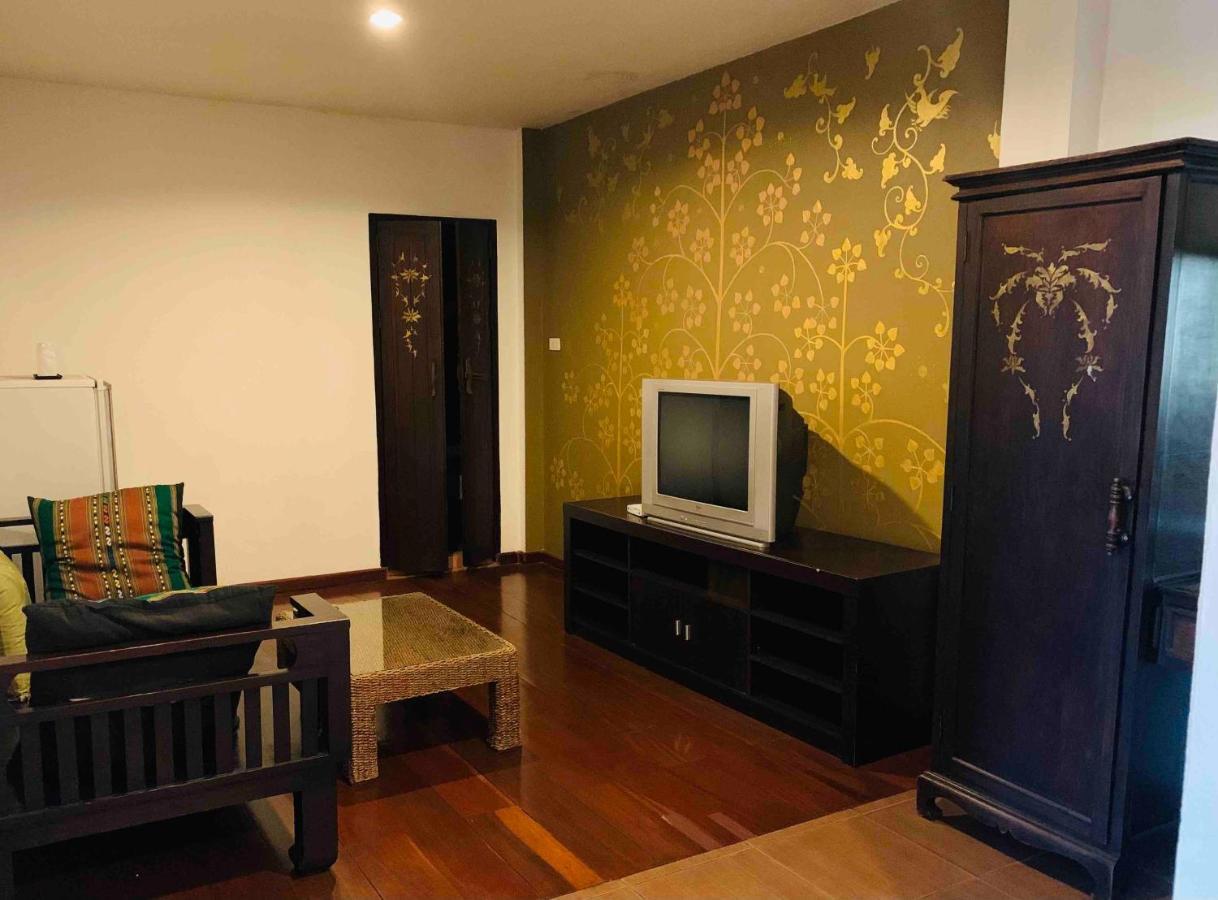 Отель Thapae Boutique House Чиангмай Экстерьер фото