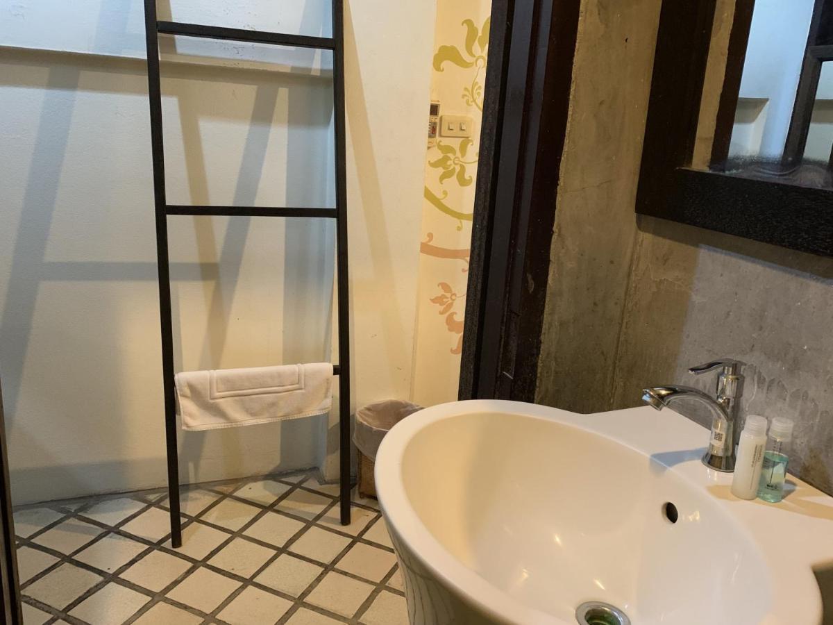 Отель Thapae Boutique House Чиангмай Экстерьер фото