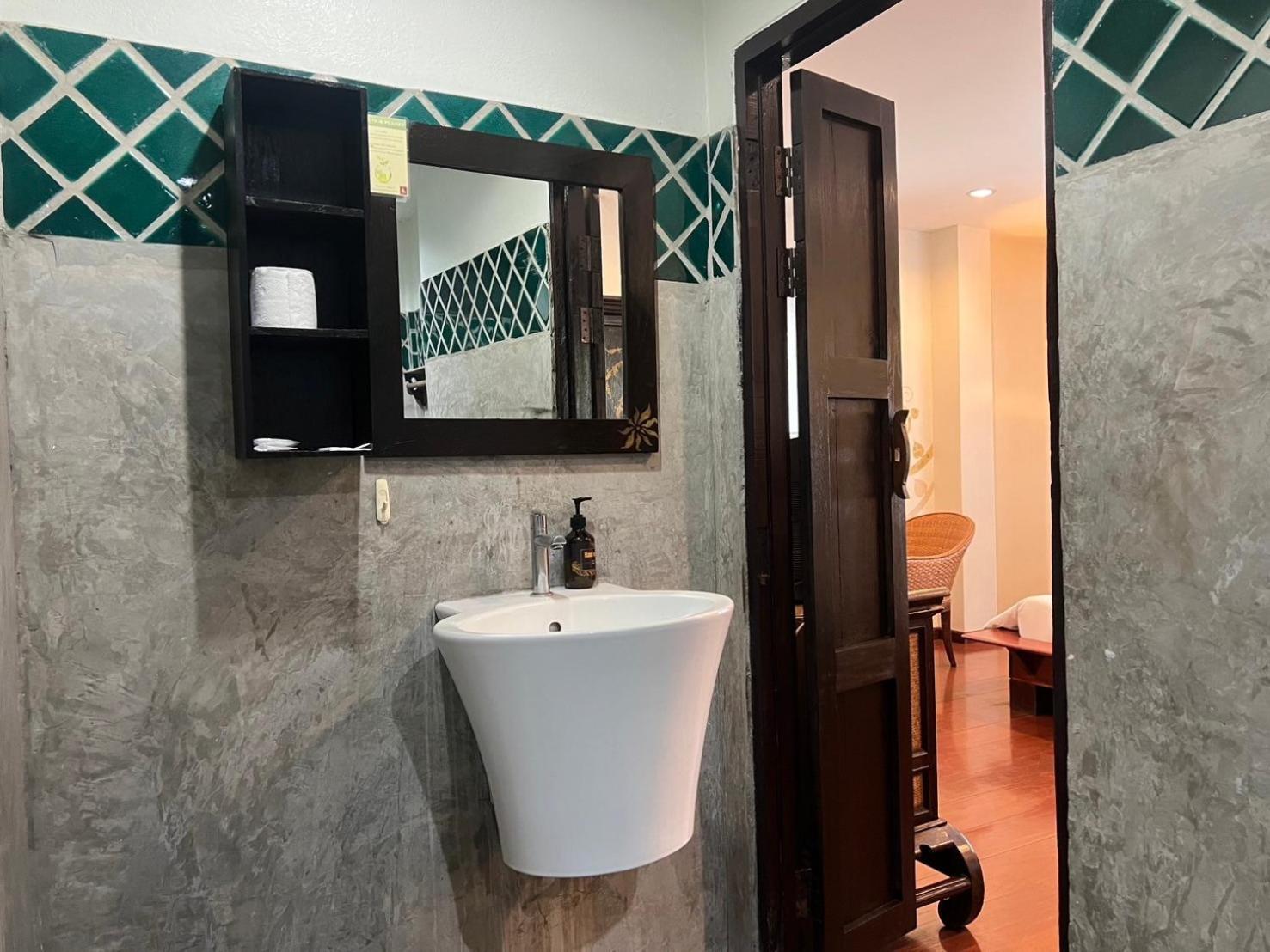 Отель Thapae Boutique House Чиангмай Экстерьер фото