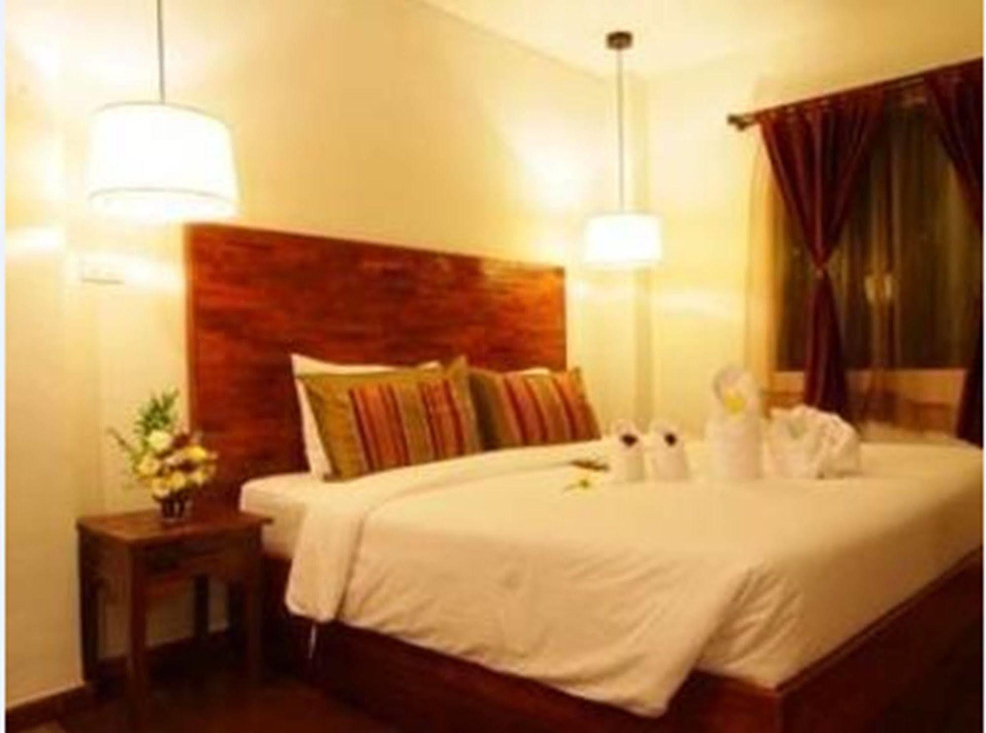 Отель Thapae Boutique House Чиангмай Экстерьер фото